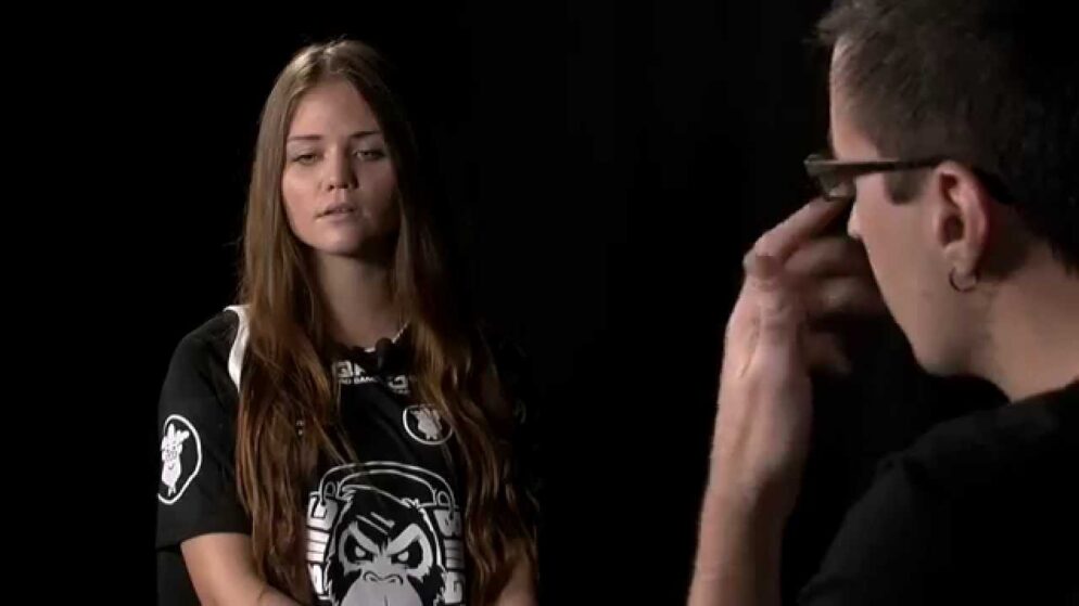 Vem är Julia ”juliano” Kiran?